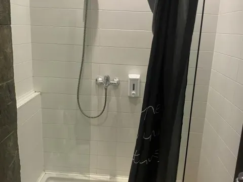 Izdavanje, četvorosoban stan, 160m², Savski Venac, Beograd - image 10