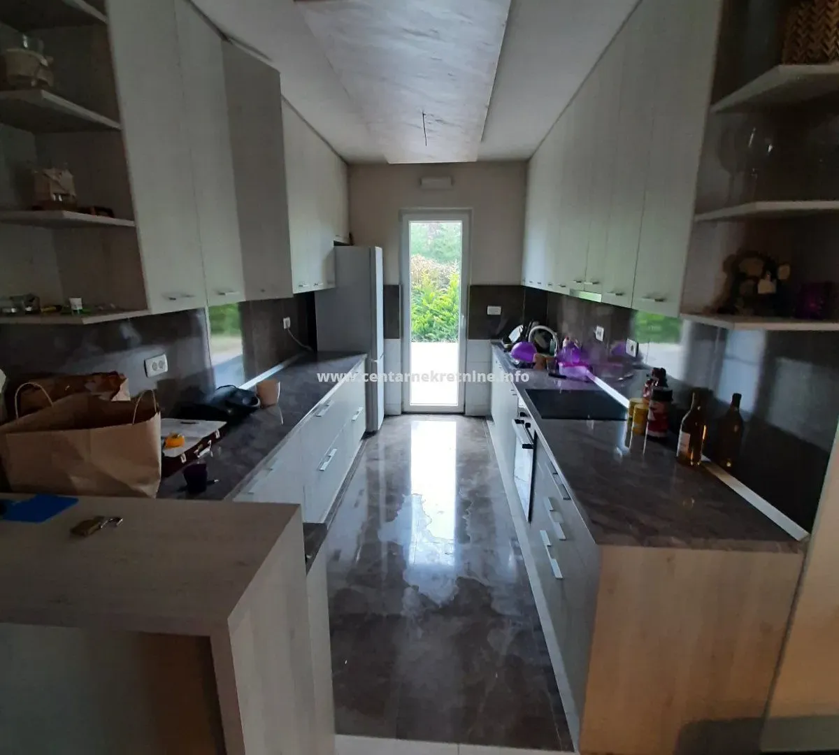 Prodaja, kuća, 420m², Grlić, Danilovgrad