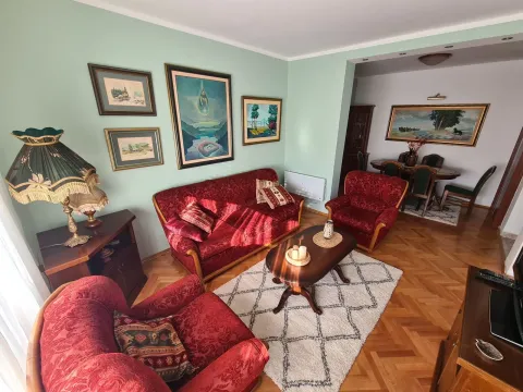 Izdavanje, dvosoban stan, 65m², Stara Varoš, Podgorica - image 7