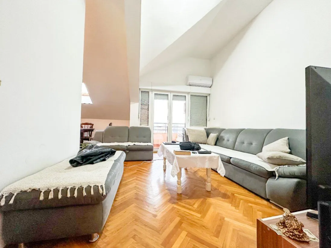 Prodaja, trosoban stan, 91m², Stari Aerodrom, Podgorica