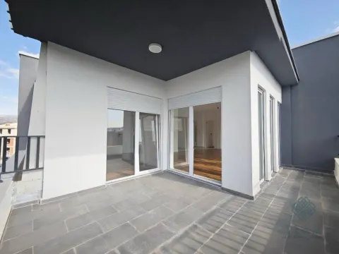 Sale, three bedroom apartment, 131m², Kod Big Fashion-a, Podgorica - image 20