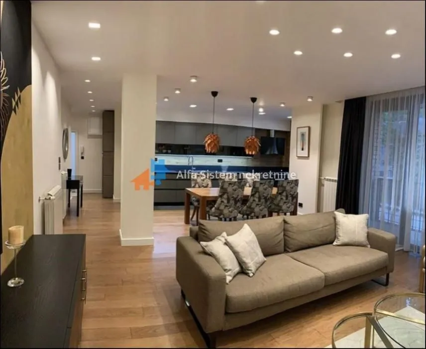 Rent, three bedroom apartment, 91m², Skadarlija, Beograd