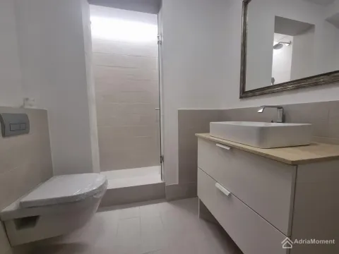 Prodaja, jednosoban stan, 49m², Centar, Tivat - image 16