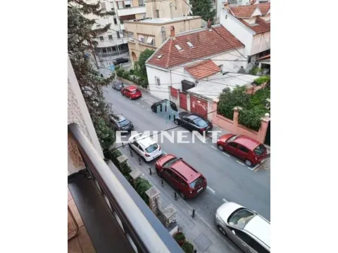 Izdavanje, dvosoban stan, 42m², Vračar Sve Podlokacije, Beograd - image 12