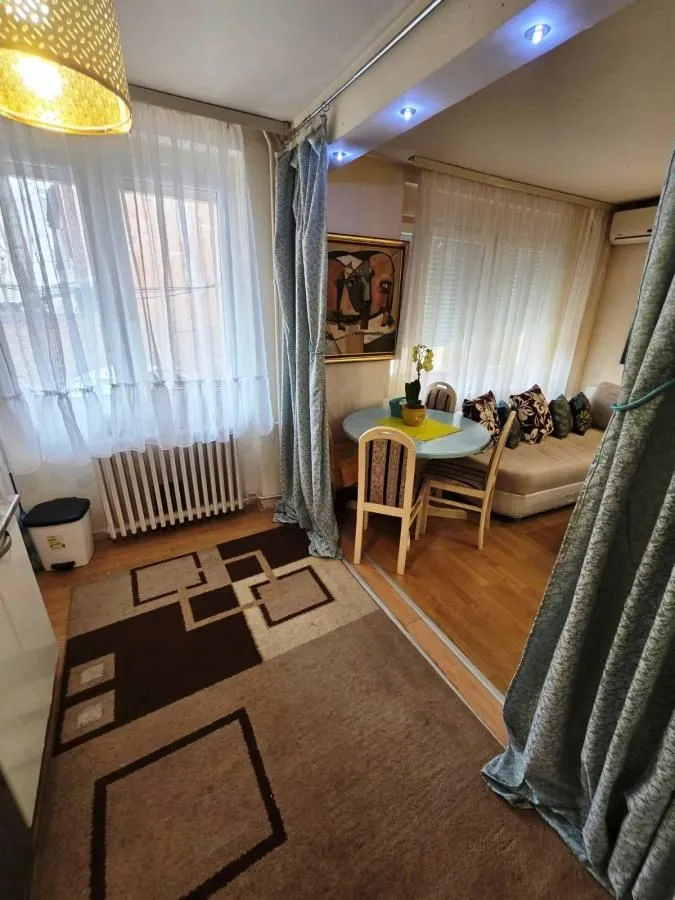 Rent, three bedroom apartment, 66m², Crveni Pevac, Niš