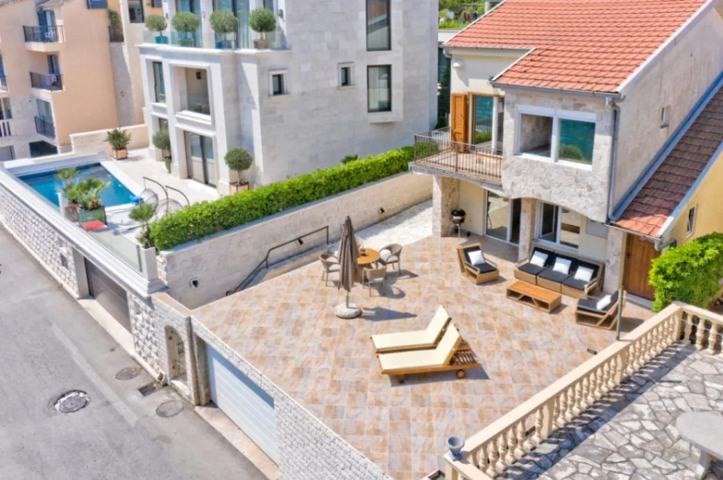 Prodaja, kuća, 200m², Muo, Kotor