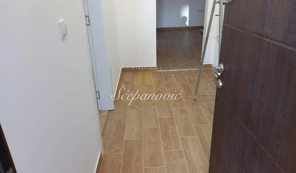 Prodaja, dvosoban stan, 57m², Centar, Novi Sad
