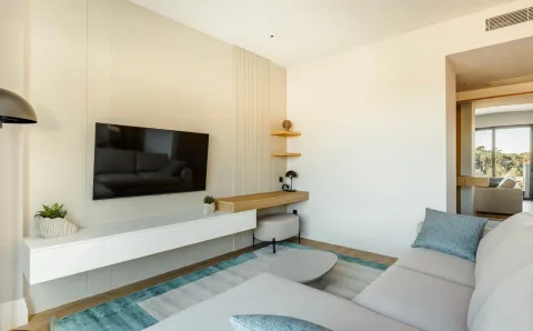 Rent, one bedroom apartment, 92m², Porto Montenegro, Tivat - image 3