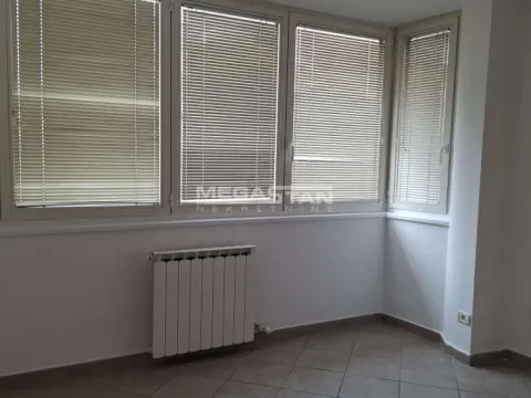 Izdavanje, četvorosoban stan, 203m², Vračar Hram, Vračar Sve Podlokacije - image 11