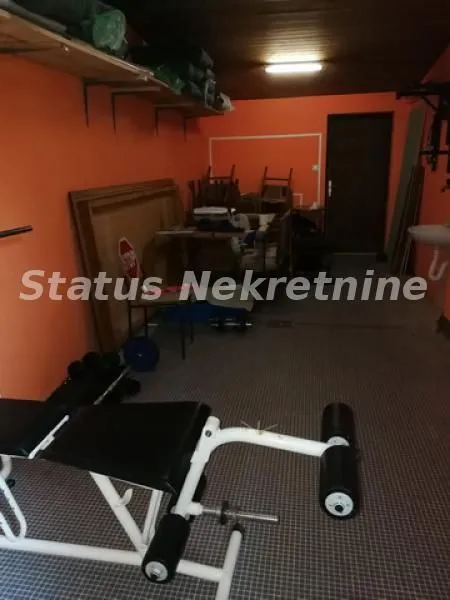 Prodaja, kuća, 459m², Petrovaradin, Novi Sad
