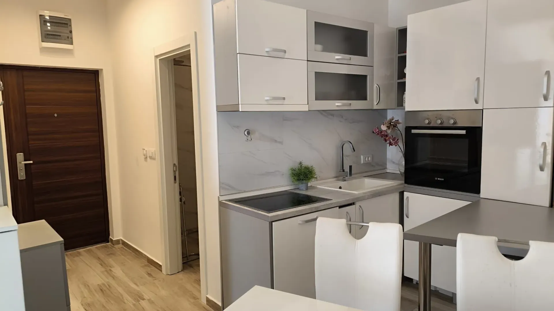 Prodaja, garsonjera, 35m², Bečići, Budva