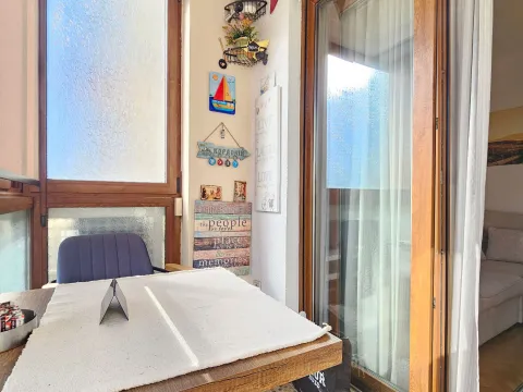 Rent, studio apartment, 30m², Blok 6, Podgorica - image 4