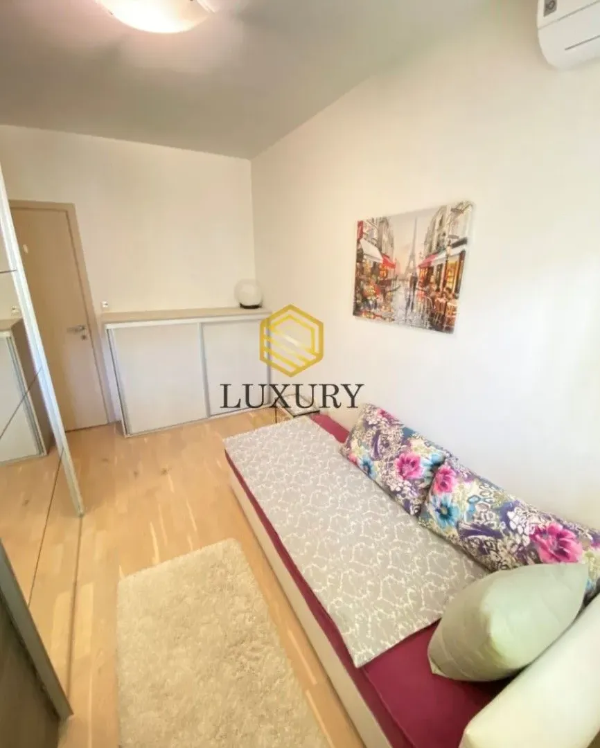 Rent, apartment, 76m², City Kvart, Podgorica