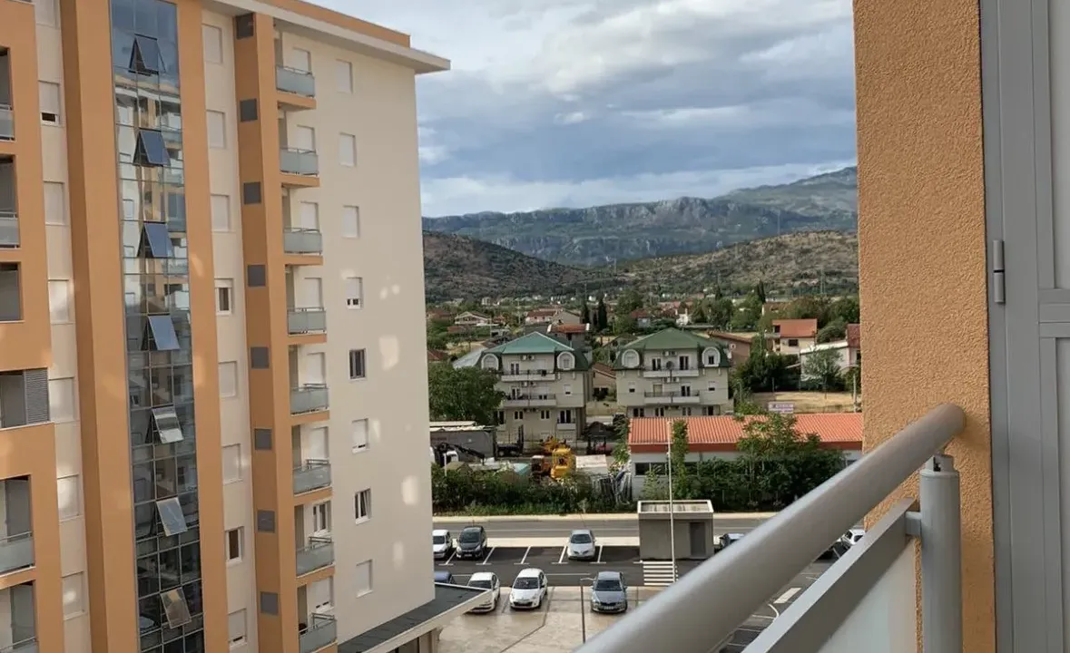 Rent, one bedroom apartment, 45m², City Kej, Podgorica
