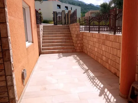 Prodaja, kuća, 375m², Bar, Crna Gora - image 7