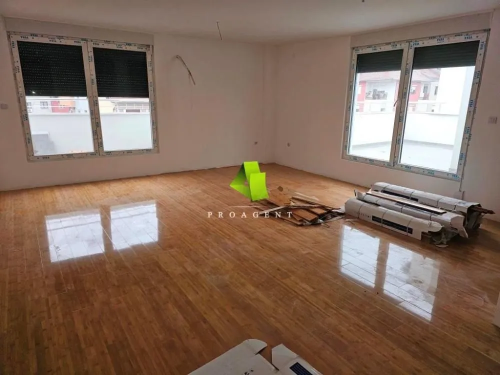 Prodaja, trosoban stan, 113m², Pantelej, Niš