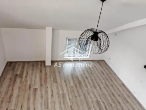 Izdavanje, trosoban stan, 74m², Gradska Bolnica, Zvezdara Sve Podlokacije - image 4