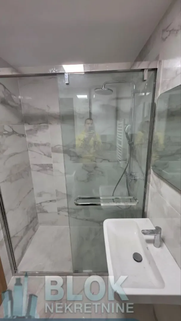 Izdavanje, jednosoban stan, 50m², New City, Podgorica
