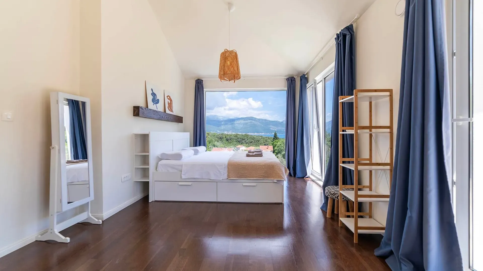 Prodaja, kuća, 224m², Tivat, Crna Gora