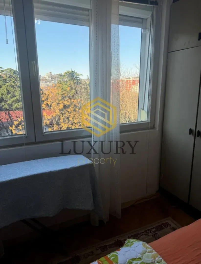 Izdavanje, jednosoban stan, 53m², Gintaš, Podgorica