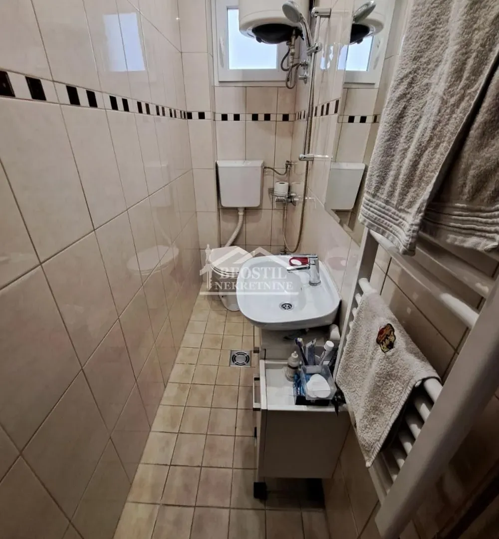 Prodaja, kuća, 180m², Centar Sve Podlokacije, Beograd