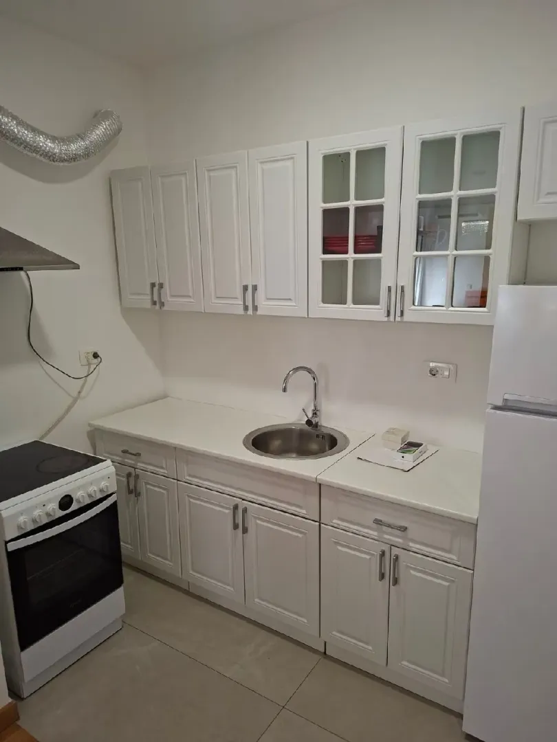 Izdavanje, jednosoban stan, 45m², New City, Podgorica