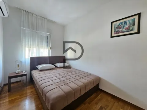 Rent, two bedroom apartment, 64m², City Kvart, Podgorica - image 5