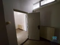 Izdavanje, poslovni prostor, 98m², Pijaca, Jagodina - image 14