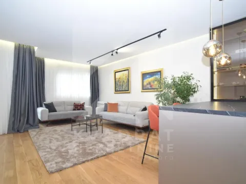 Rent, two bedroom apartment, 108m², Central Point, Podgorica - image 2