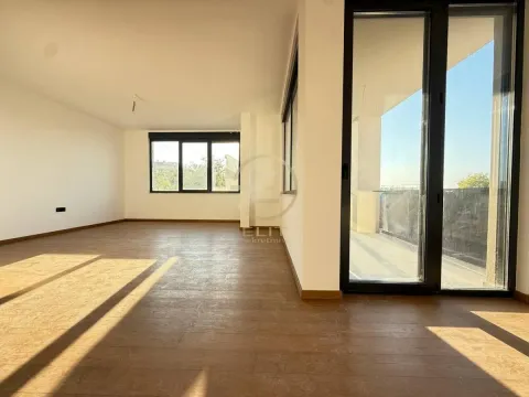 Prodaja, stan, 142m², Bulevar patrijarha Pavla, Novi Sad Sve Podlokacije - image 1