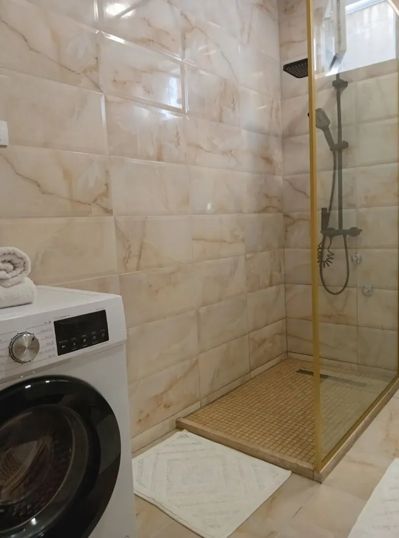 Izdavanje, dvosoban stan, 55m², Marići, Tivat