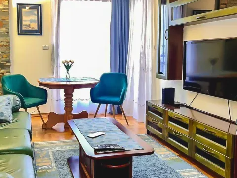 Rent, one bedroom apartment, Pobrežje, Podgorica - image 1