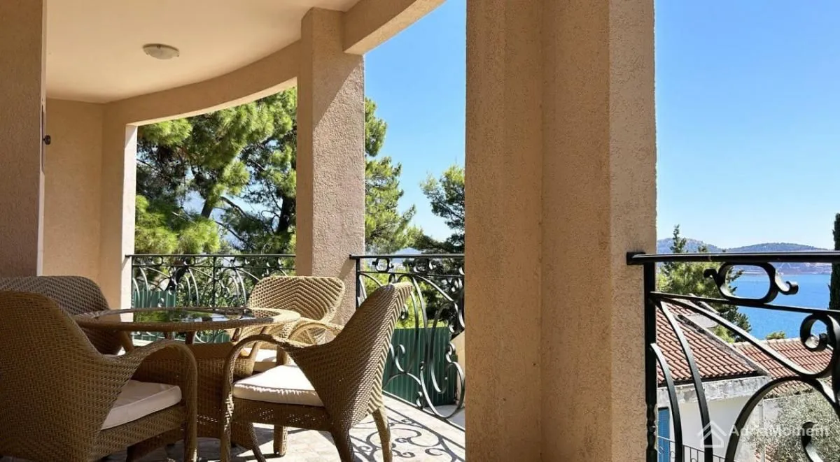 Sale, house, 240m², Šušanj, Bar