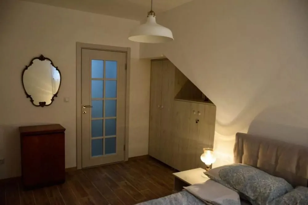 Izdavanje, dvosoban stan, 70m², Slavija, Vračar Sve Podlokacije