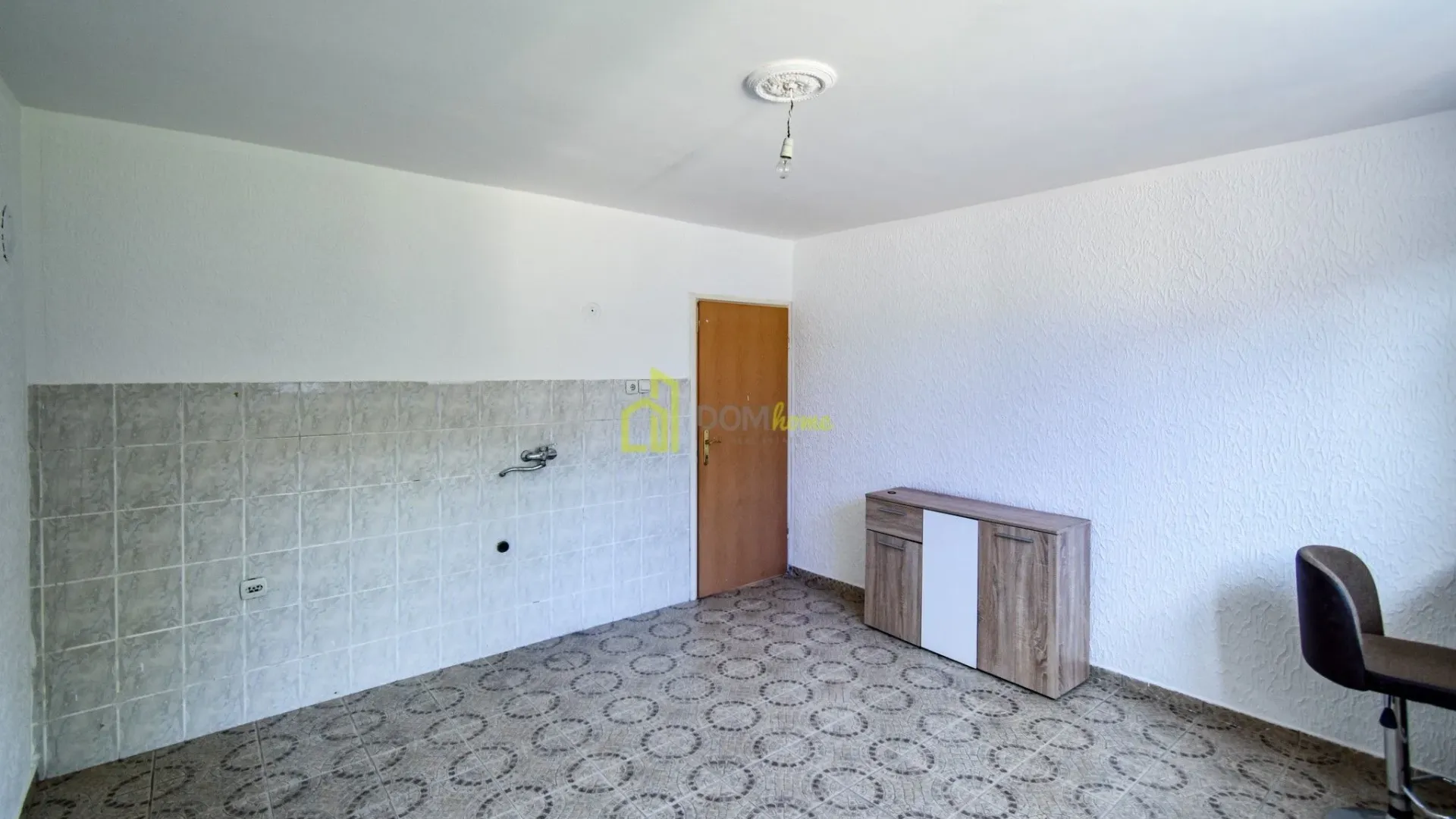 Sale, house, 303m², Konik, Podgorica