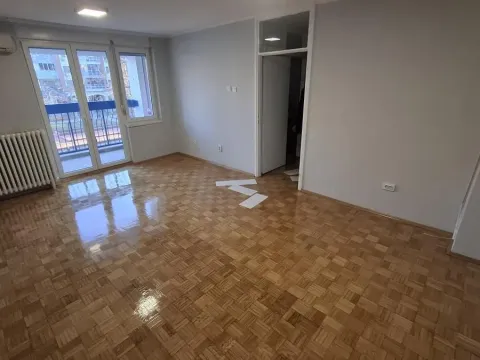 Stan in Novo naselje