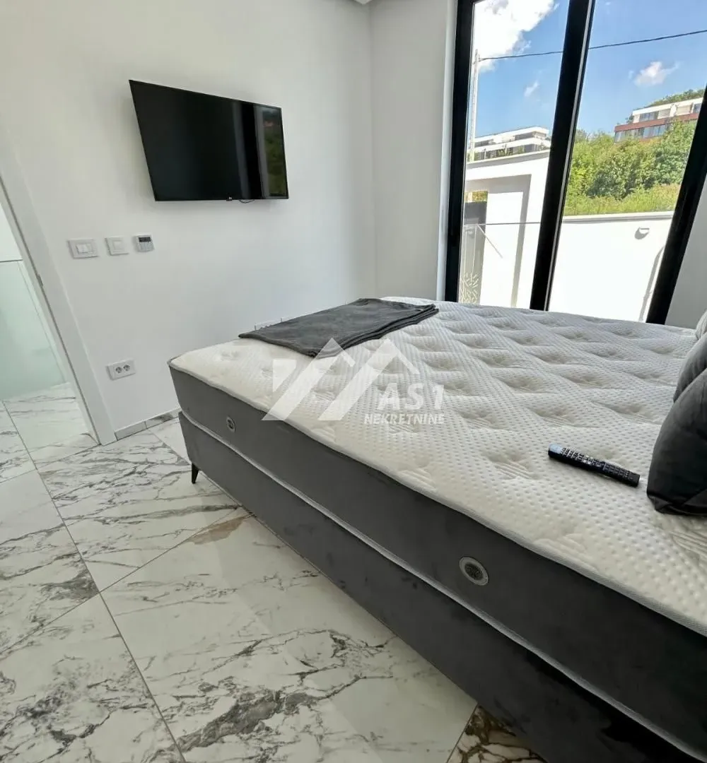 Rent, house, 180m², Mišeluk, Petrovaradin