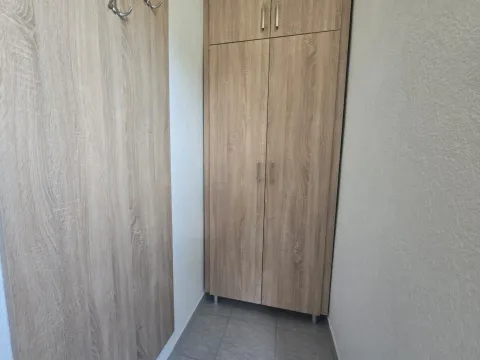Rent, one bedroom apartment, 40m², Gornja Gorica, Podgorica - image 12