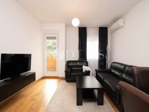Rent, one bedroom apartment, 43m², City Kej, Podgorica - image 2