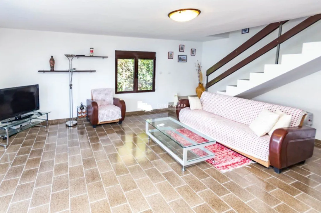 Prodaja, kuća, 110m², Njivice, Herceg Novi