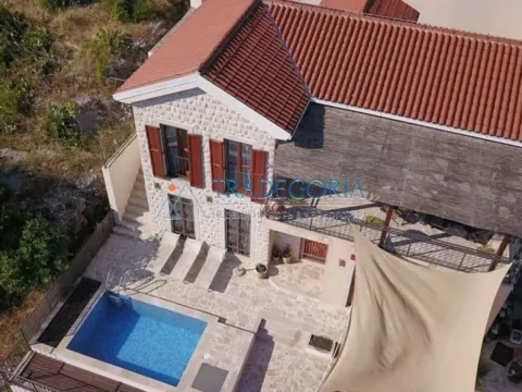 Prodaja, kuća, 210m², Kotor, Crna Gora - image 8
