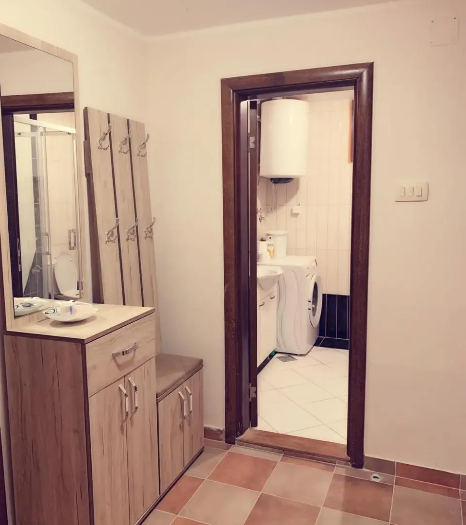 Rent, two bedroom apartment, 73m², Bečići, Budva