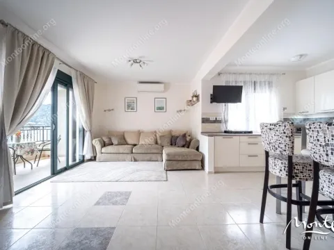 Sale, two bedroom apartment, 75m², Dobrota, Kotor - image 8