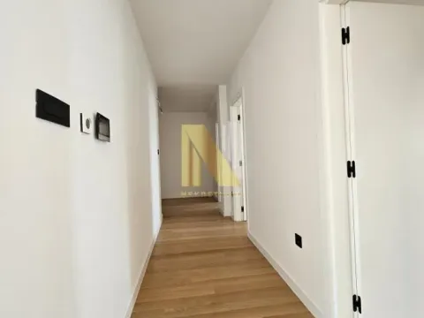 Sale, four bedroom apartment, 165m², Centar, Novi Sad - image 18