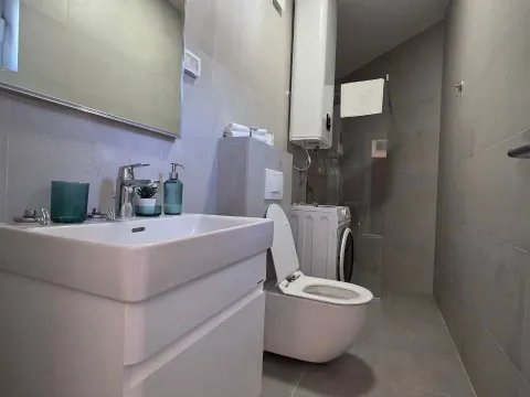 Sale, two bedroom apartment, 72m², Bečići, Budva - image 11