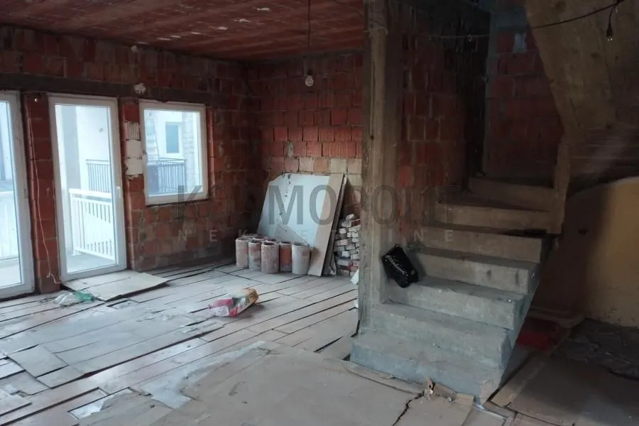 Sale, four bedroom apartment, 100m², Zemun Sve Podlokacije, Beograd