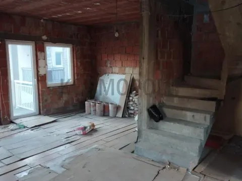 Sale, four bedroom apartment, 100m², Zemun Sve Podlokacije, Beograd - image 4