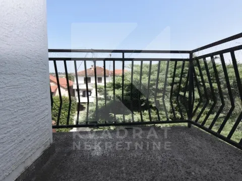 Izdavanje, kuća, 250m², Zagorič, Podgorica - image 31