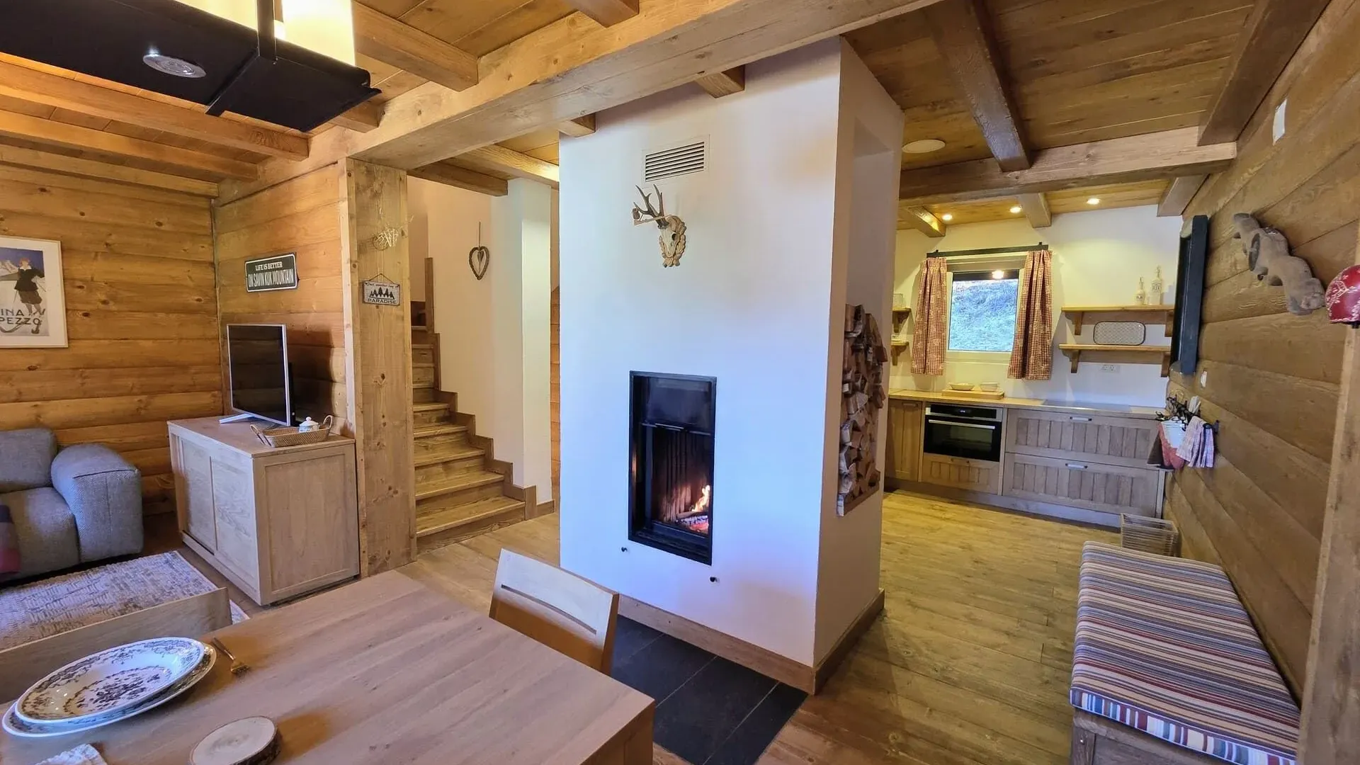 Prodaja, kuća, 160m², Žabljak, Crna Gora