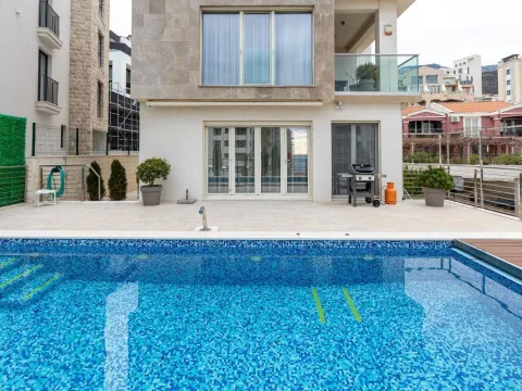 Sale, house, 400m², Bečići, Budva - image 13